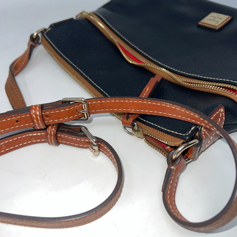 Dooney‎ & Bourke Black & Brown Pebble Grain Crossbody Bag Purse - Picture 5 of 16